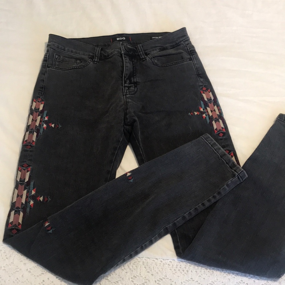 BDG EMBROIDERED BLACK JEANS